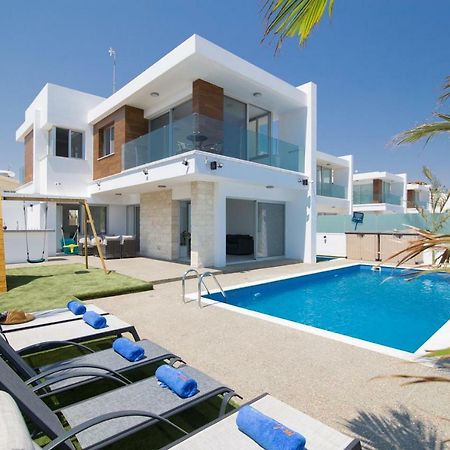 Villa Lynn Boutique Beachfront Айя-Напа Экстерьер фото